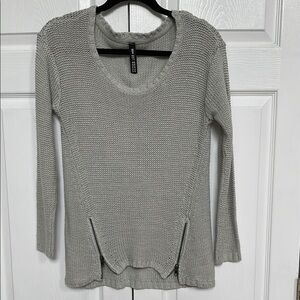 Design Lab - Gray Knit Sweater with Zipper Accents - Sz S